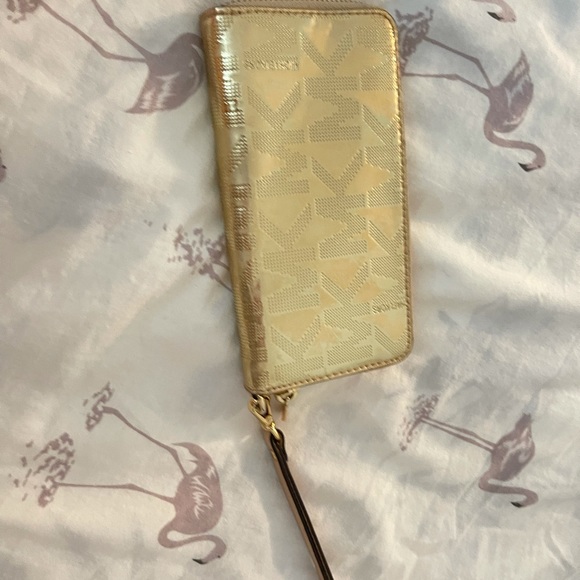 Micheal Kors Wallet gold metallic mirror - Picture 2 of 3